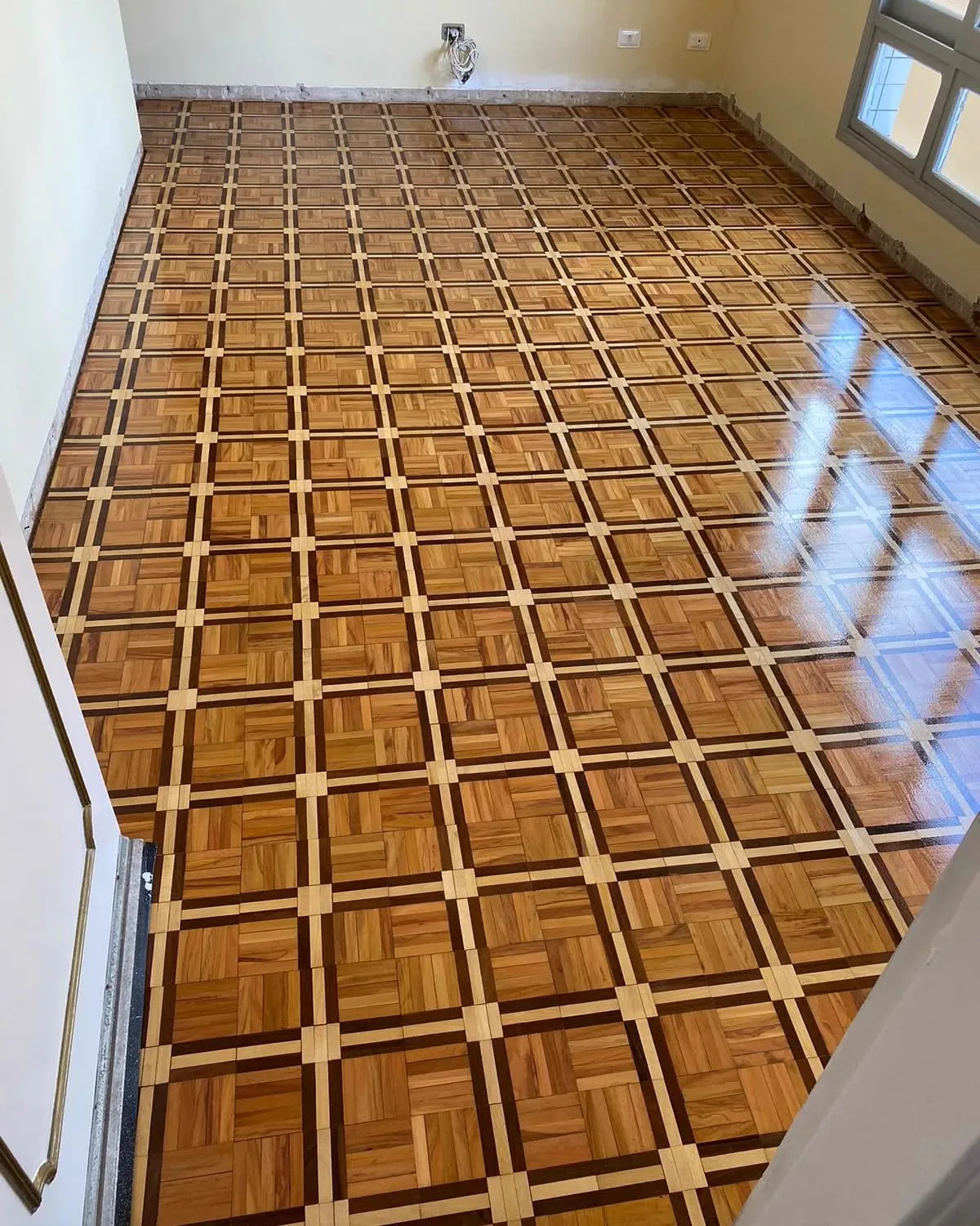 Restauração de parquet com resina Bonardi